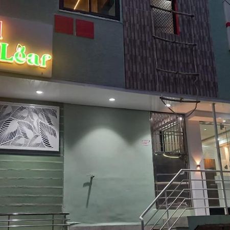 Green Leaf Hotel 우자인 외부 사진